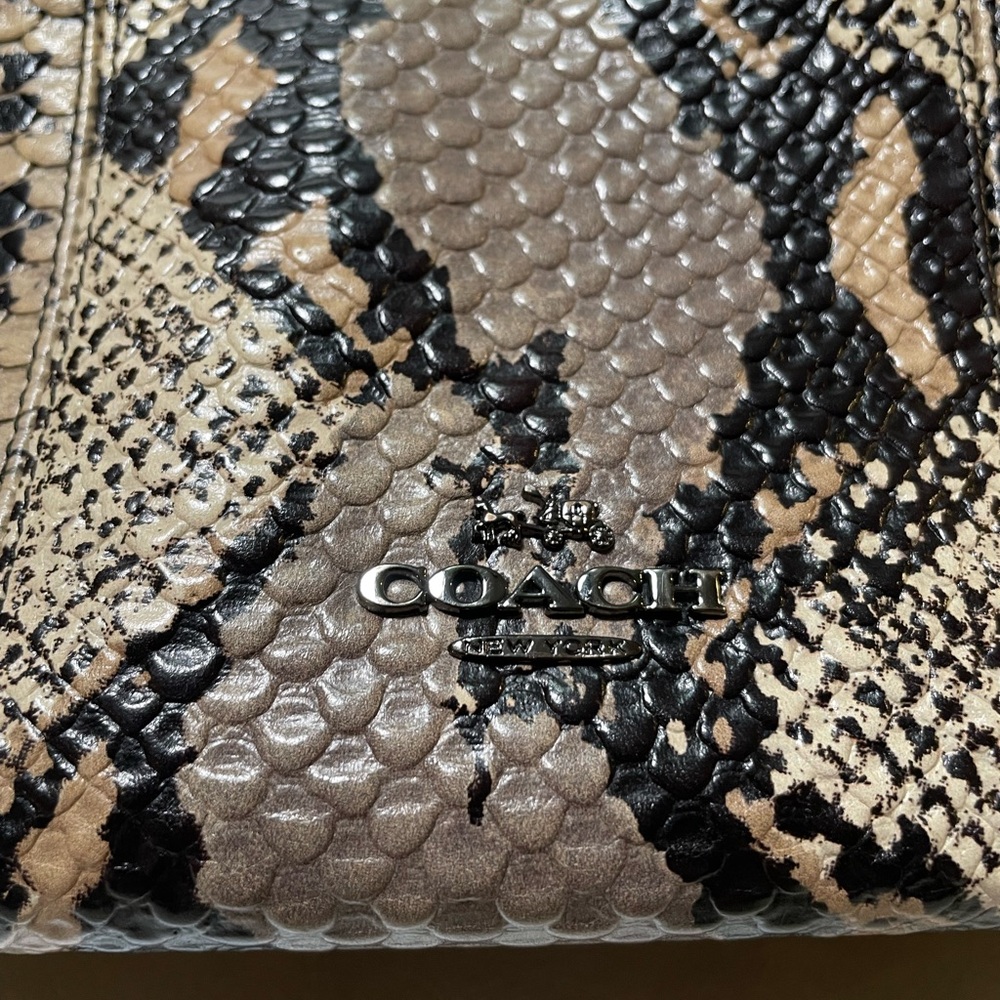 Coach Exotic 🐍 Embossed Leather Crosby Crossbody EUC - Picture 6 of 17